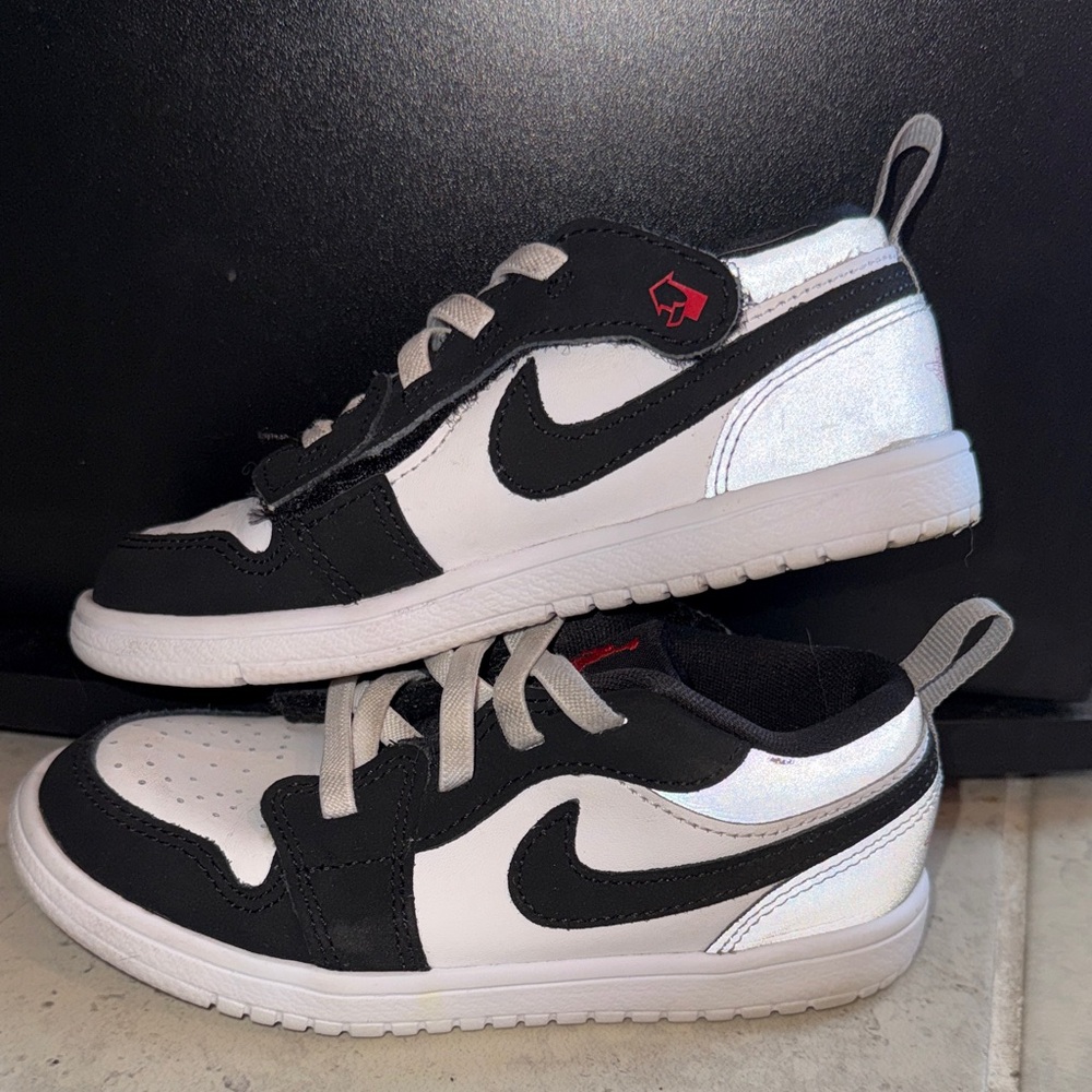Kids Jordan 1 Low Alt